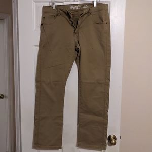 Wrangler Men's Retro Slim Fit Straight Leg Pants